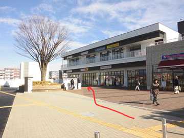 map5_eki.maejpg.jpg(30449 byte)